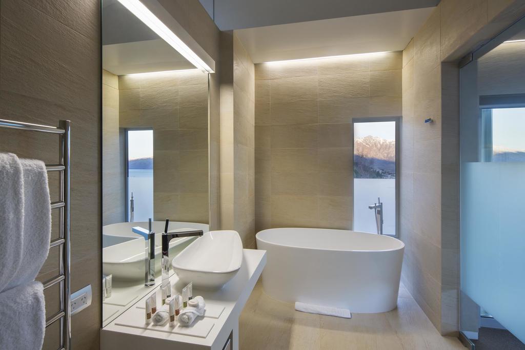 Villa De Luxe, A Relax It'S Done Luxury Holiday Home Куийнстаун Екстериор снимка